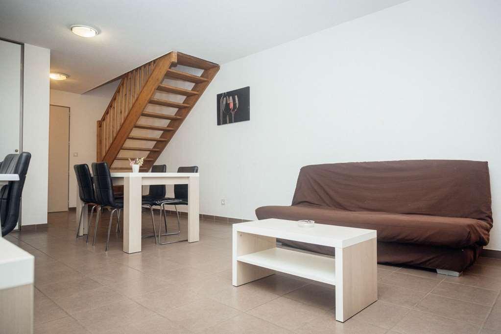 Hotel Terres De France - Le Domaine De Bacchus Saint-Christol  Zimmer foto